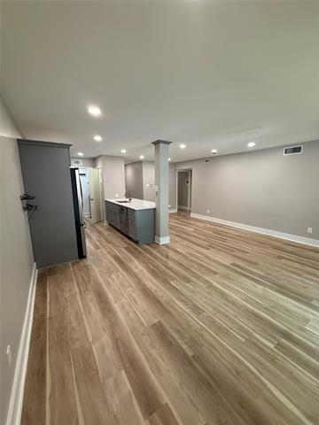 Building Photo - 4006 Ridglea Country Club Dr