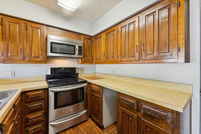 Building Photo - 2905 Country Pl Cir