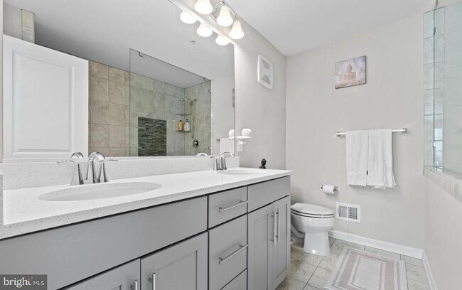 Building Photo - 14859 Chrysler Ct