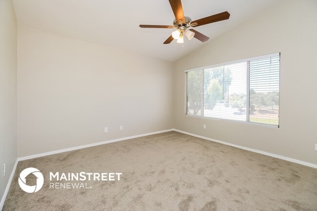 Building Photo - 2541 W Gary Dr