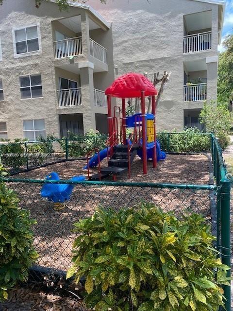 Building Photo - 1865 Palm Cove Blvd