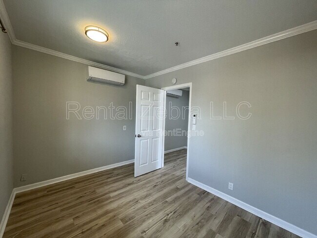 Building Photo - 343 Arlen Dr