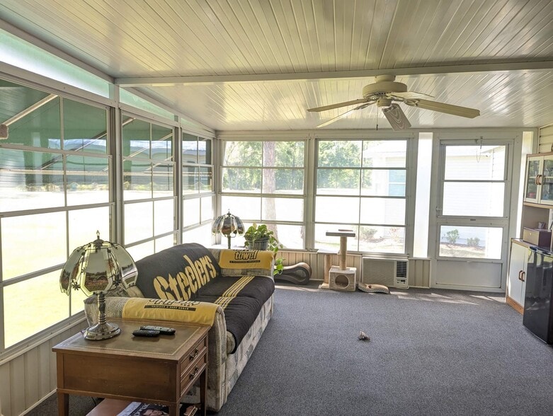 Lanai - 9852 Grackle Loop