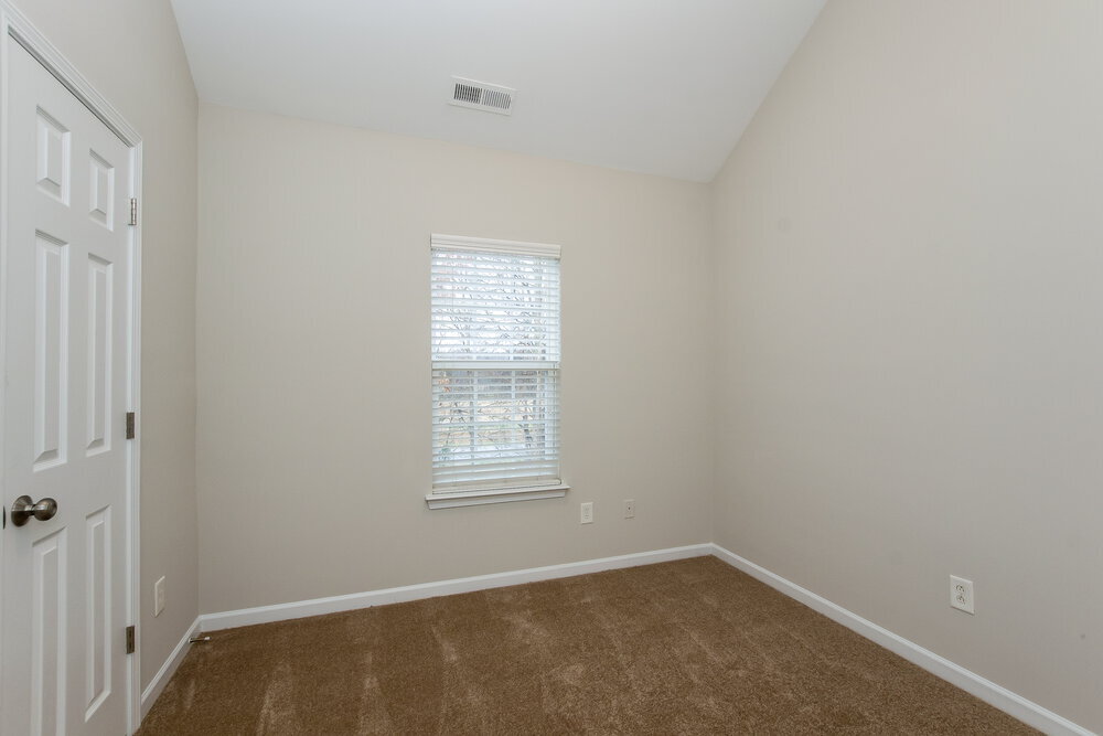 Building Photo - 1558 Kindred Cir NW