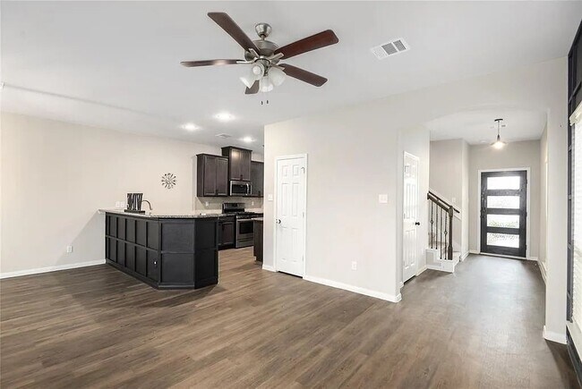 Building Photo - 6404 Macroom Meadows Ln