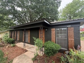 Building Photo - 1217 Frederick Rd