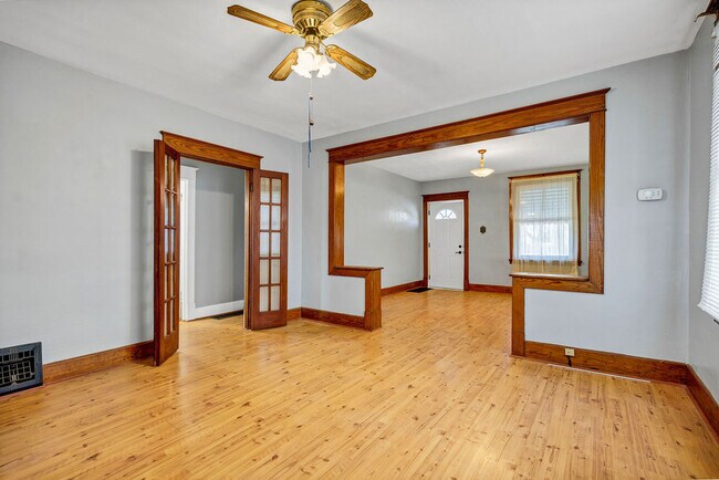 Building Photo - 7070 Winona Ave