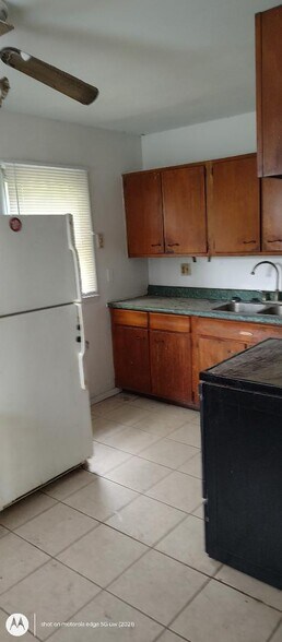 Primary Photo - 3417 Oaklawn St