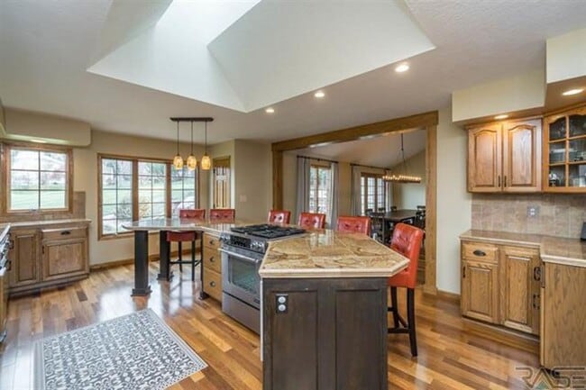 Building Photo - 4404 S Yellowstone Ln