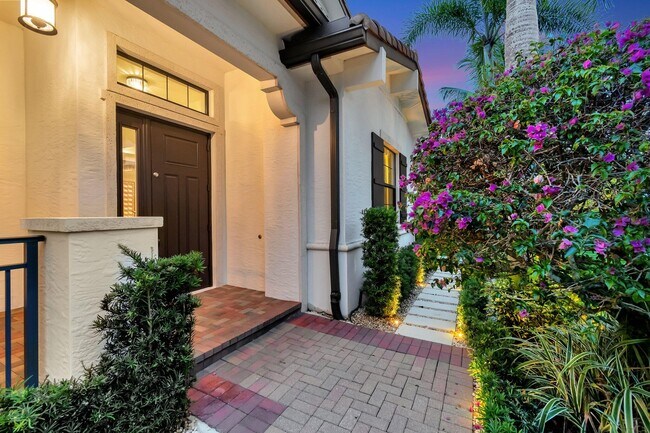 Building Photo - 17710 Cadena Dr