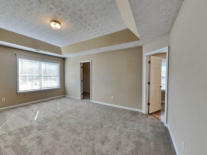 Building Photo - 5440 Wexford Pass
