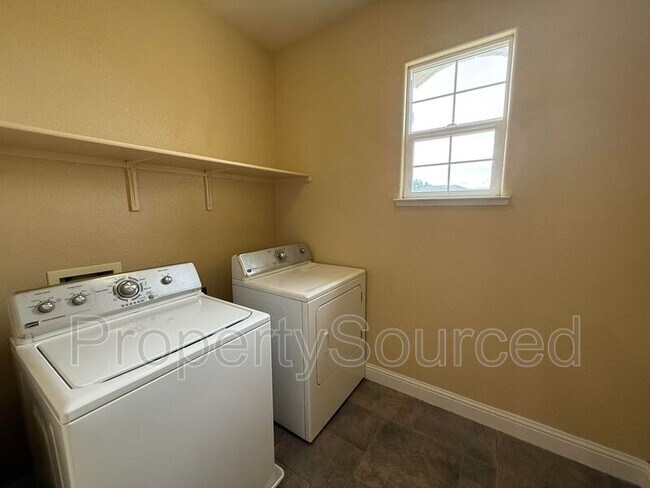 Building Photo - 17808 Daffodil Hill St