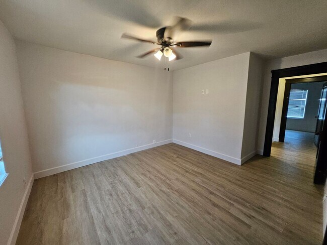 Building Photo - Welcome to Your New Home !