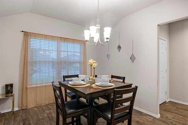 Building Photo - 518 Poppy Field Ct