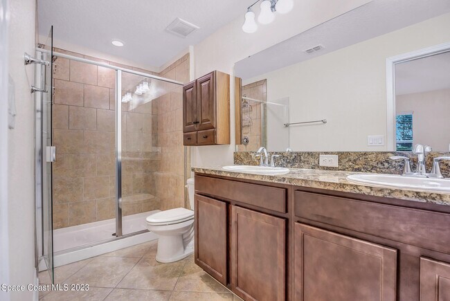 Building Photo - 3496 Bancroft Dr