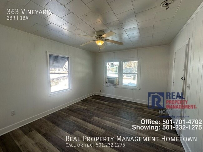 Building Photo - 363 Vineyard-