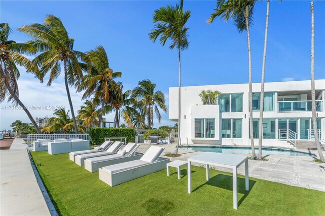 Building Photo - TREASURE ISLAND