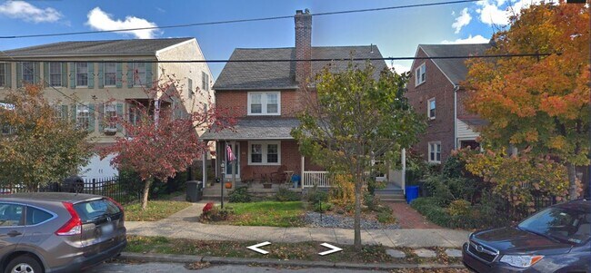 Primary Photo - 20 E Abington Ave