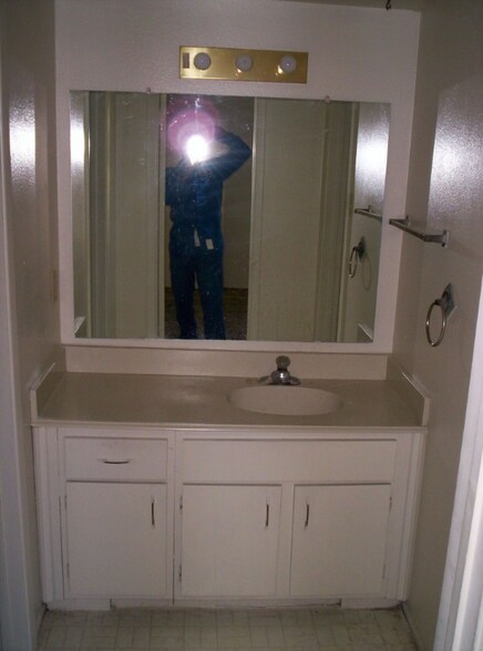 Building Photo - 5 Dallas Ct