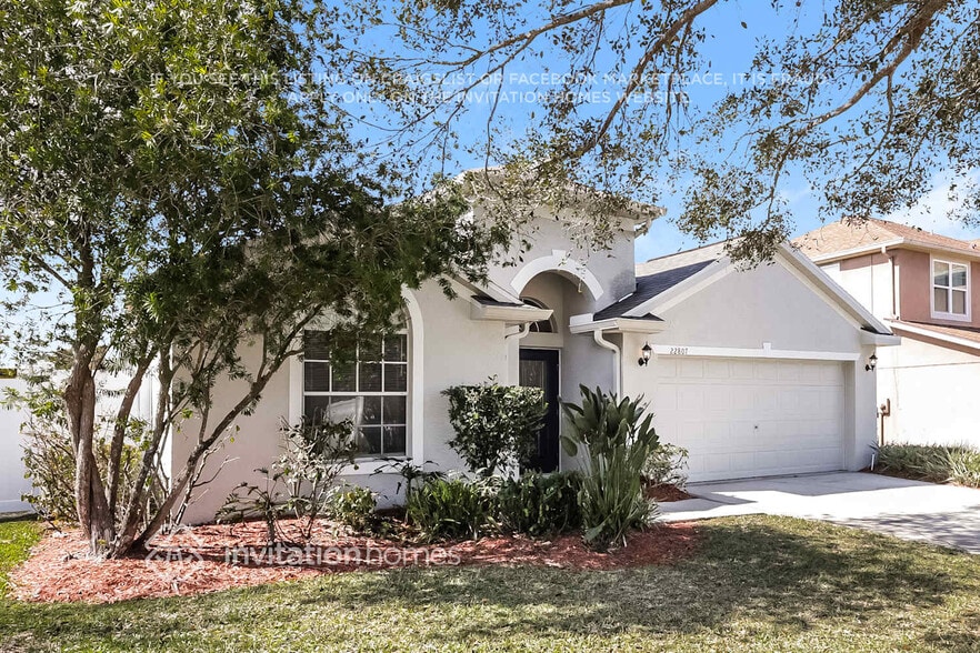 Building Photo - 22807 Hawk Hill Loop