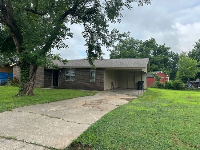 Primary Photo - $1300 move-in special