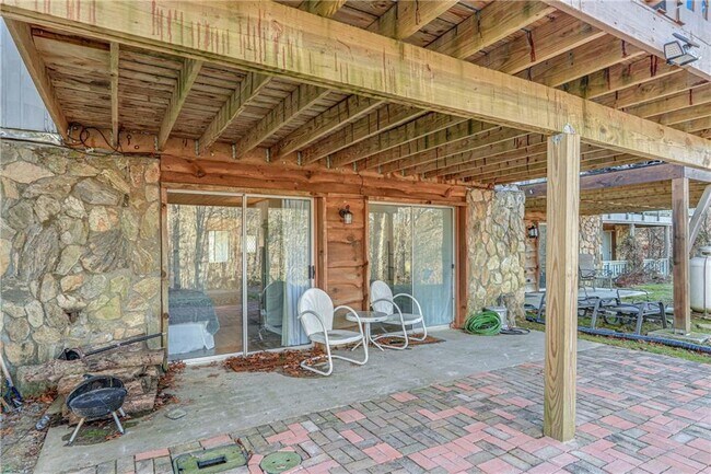 Building Photo - 3 Berkshire Ln