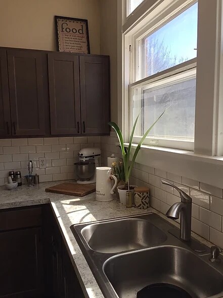 Building Photo - 321 Charles Avenue Southeast