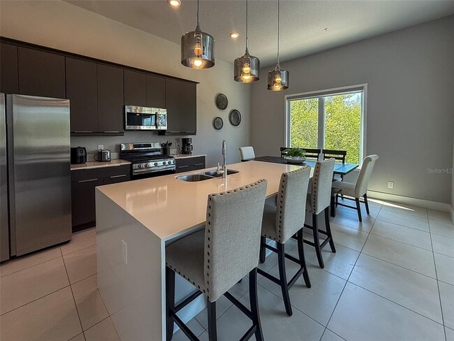 Building Photo - 7770 Sandy Ridge Dr