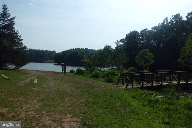 Building Photo - 3808 Delano St