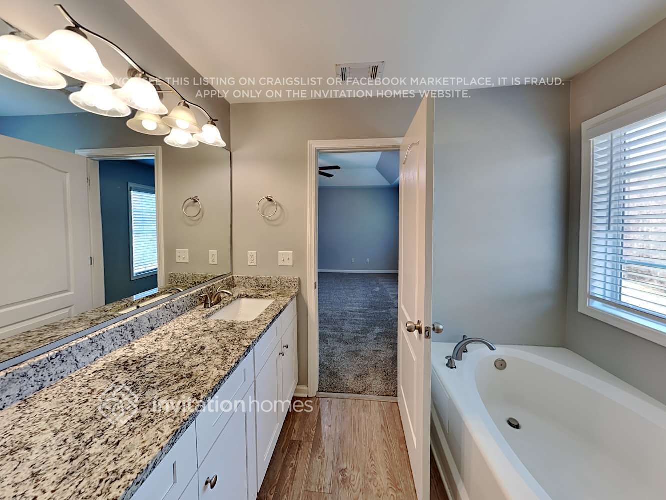 Building Photo - 4700 Ferncrest Pl