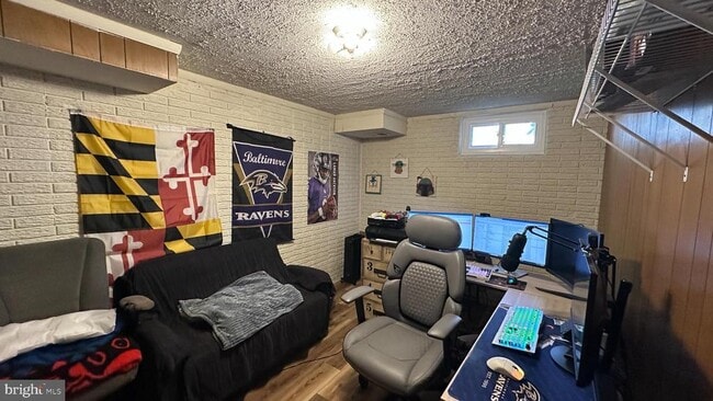 Building Photo - 228 Embleton Rd