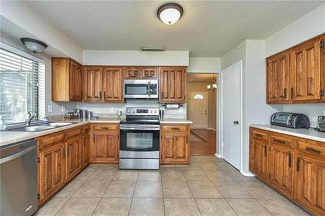 Building Photo - 1803 Richland Dr
