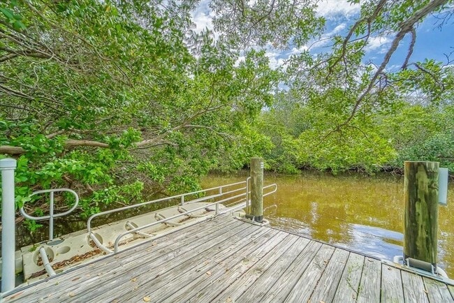 Building Photo - 1343 Perico Point Cir