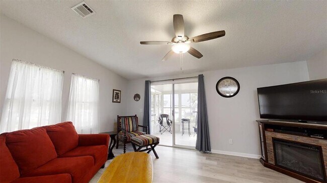 Building Photo - 1519 Hillcrest Dr