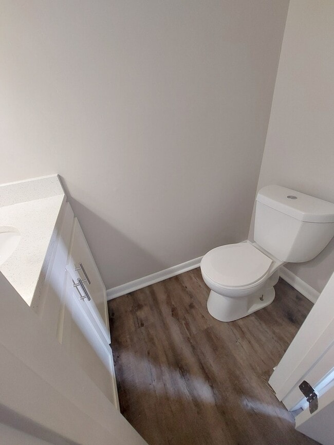 Building Photo - 804 Biltmore Dr