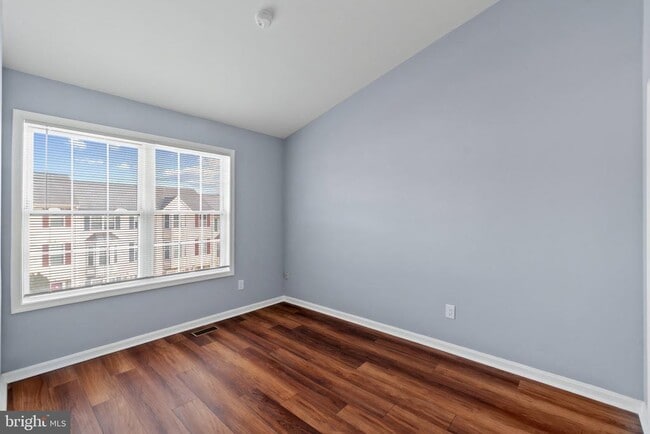 Building Photo - 7910 Beach Plum Ln