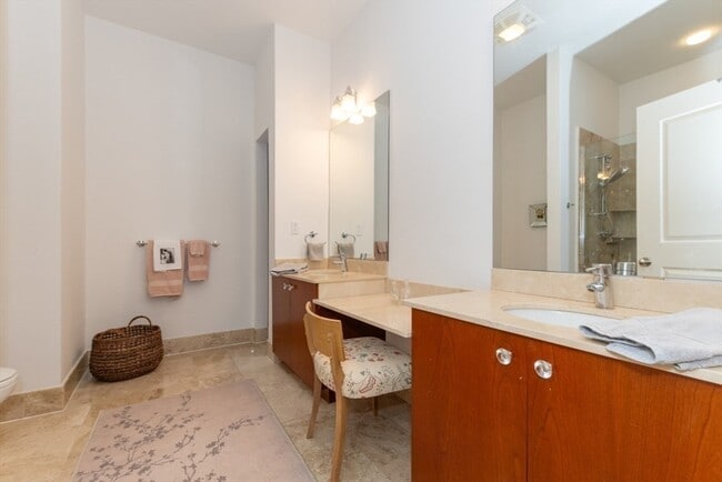 Building Photo - 769 Heath St