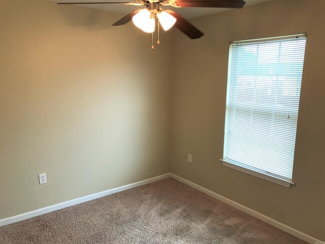 Building Photo - 2408 Pleasant Forest Dr