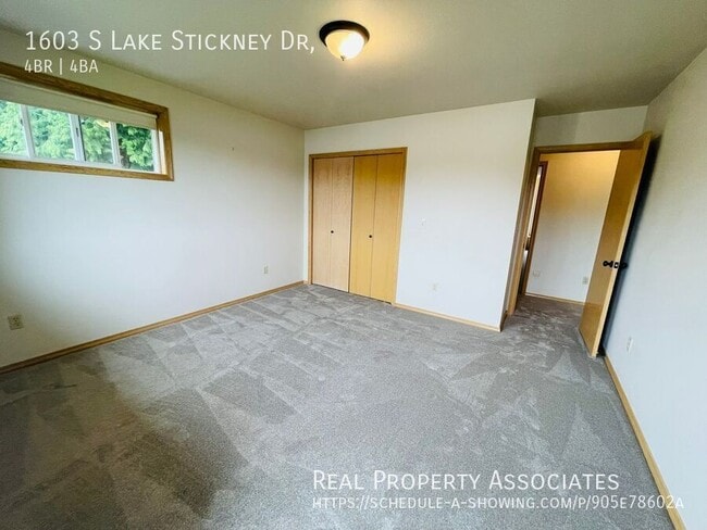 Building Photo - 1603 S Lake Stickney Dr