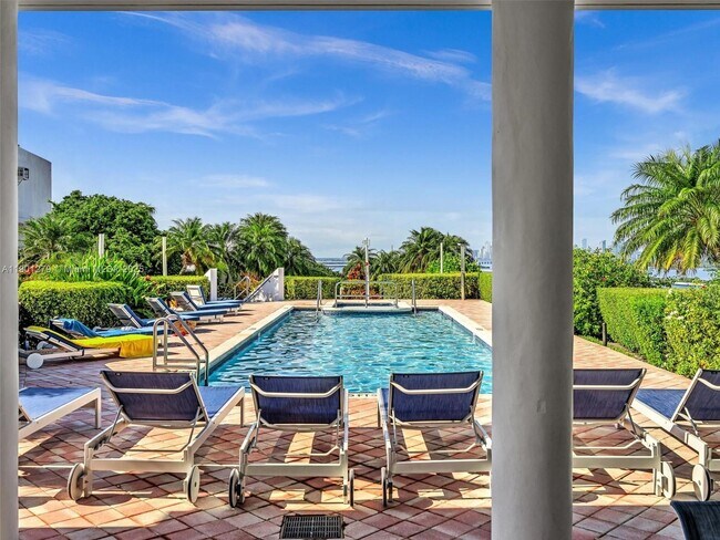 Building Photo - 7934 West Dr