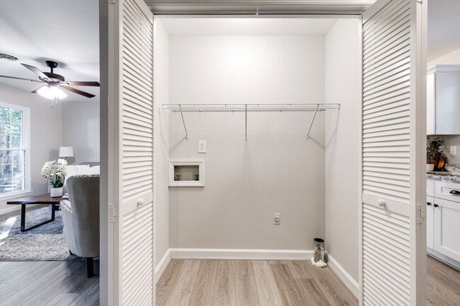 Building Photo - 15909 Dockside Ct