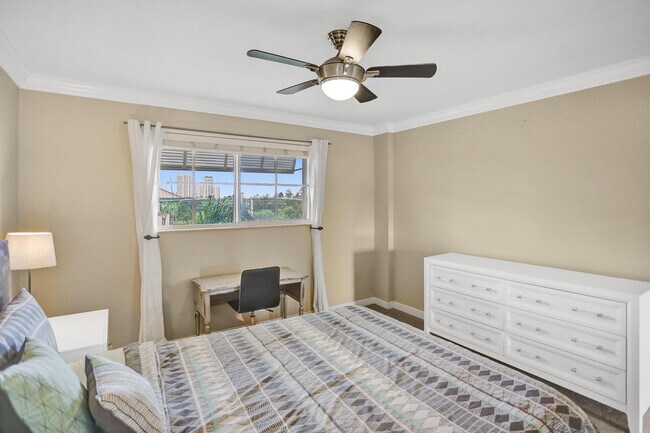 Building Photo - 1501 E Broward Blvd