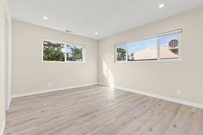 Building Photo - 6535 Ben Ave