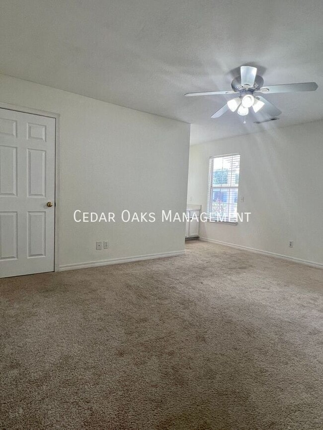 Building Photo - 1474 N Caddo Ave