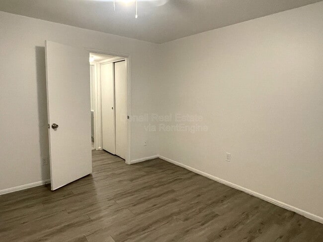 Building Photo - 4719 N 15th Ave