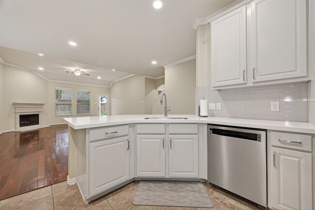 Building Photo - 24406 Ranchwood Springs Ln