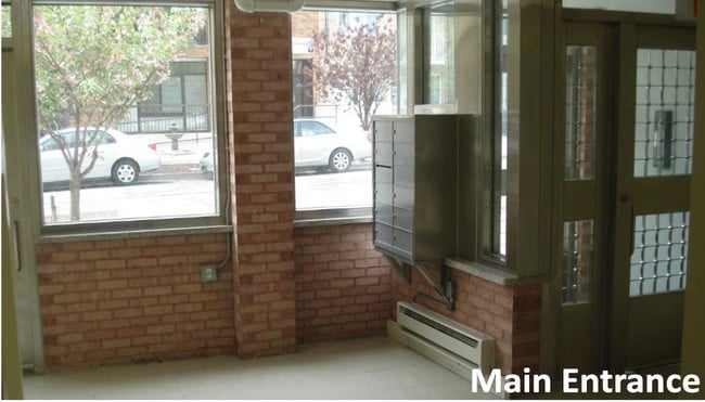 Building Photo - 71-45 160th St