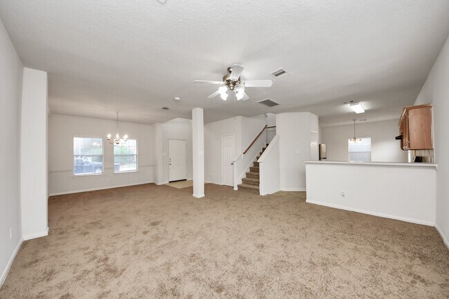 Building Photo - 6702 Albion Cresent Dr