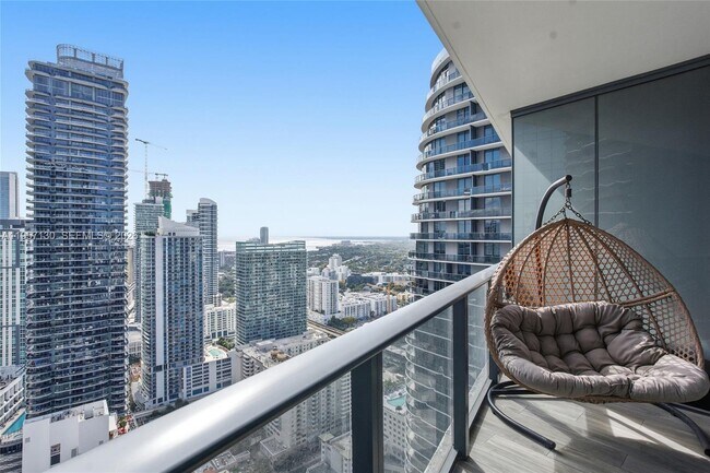 Building Photo - 801 S Miami Ave