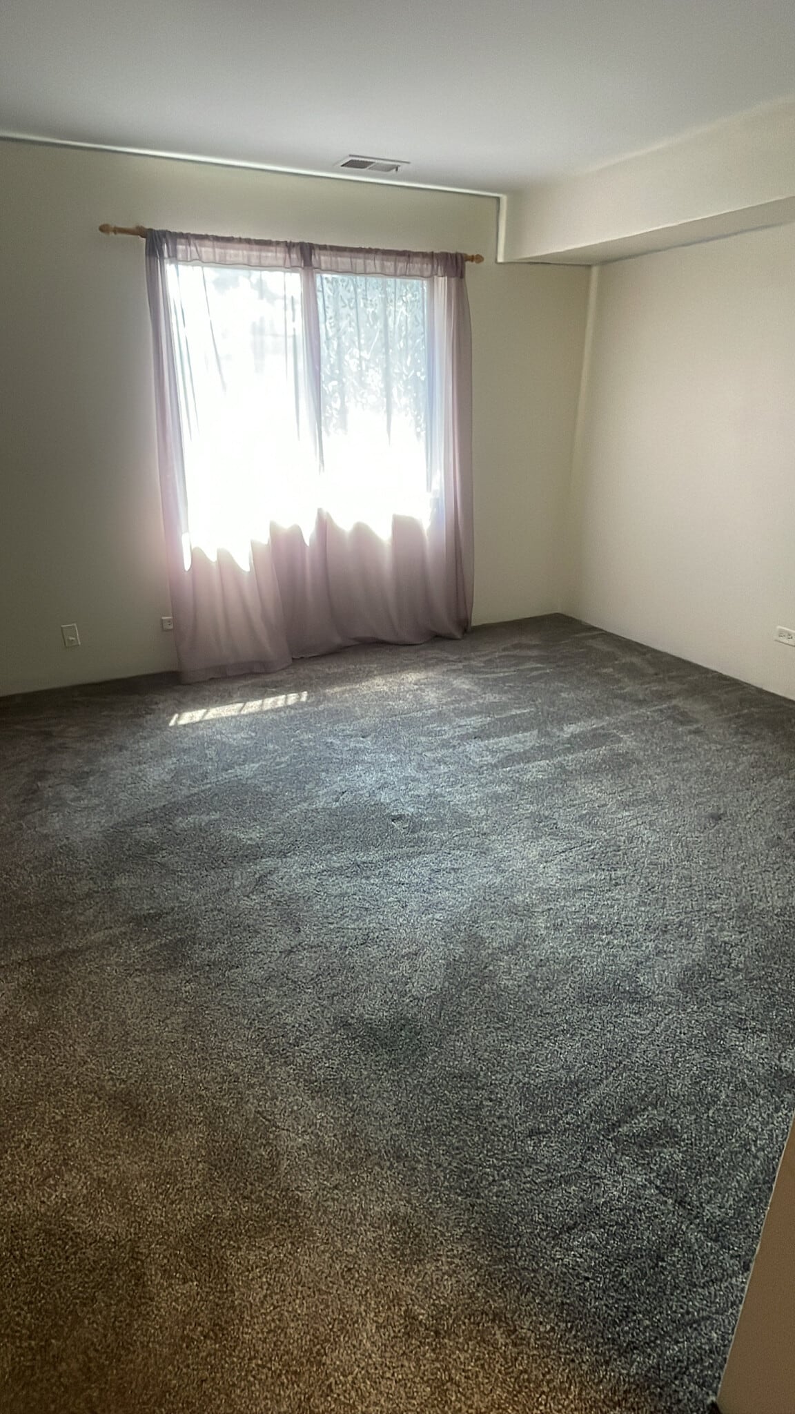 Building Photo - 7 Oak Creek Dr